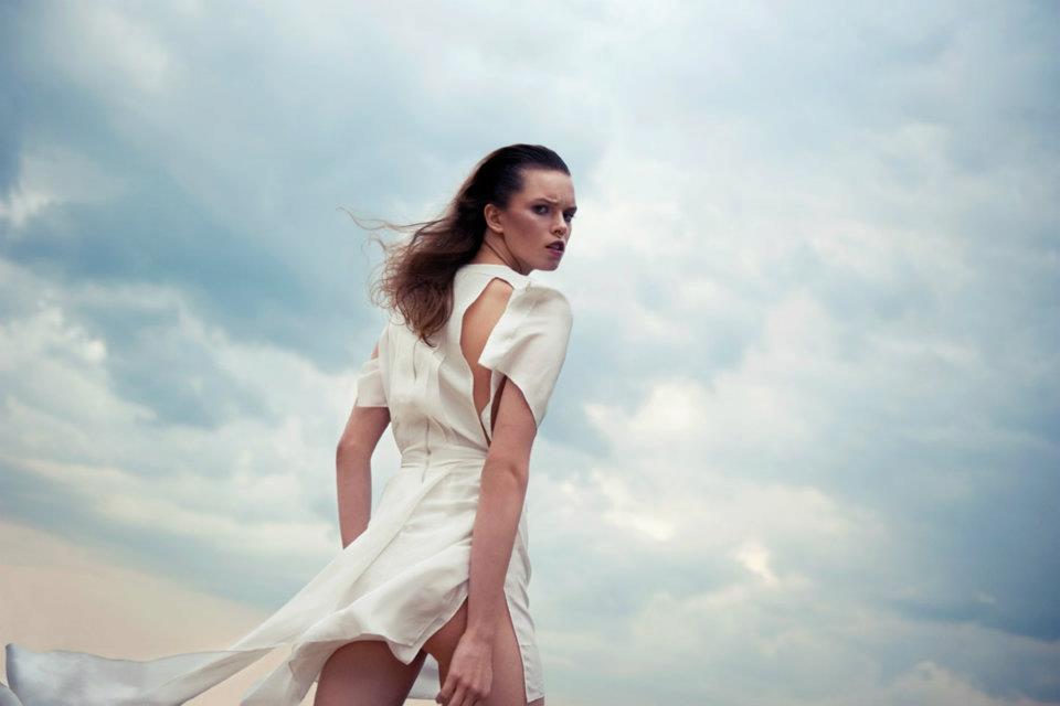 401831_384233241625116_1462194193_n