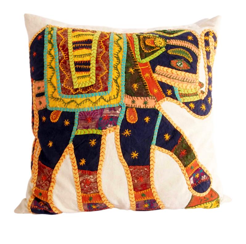 Poduszka z wyszywanym s_oniem-009-2014-07-17 _ 01_01_40-80