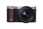 Samsung prezentuje aparat NX500