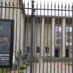 Dzieła sztuki ponownie dostępne dla publiczności. Zwiedzający tłumnie wracają do muzeów i galerii [DEPESZA]
