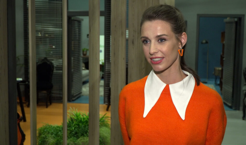 Julia Kamińska: Jestem ogromną fanką talentu Mai Hirsch. Stworzyła w „BrzydUli” niesamowitą postać i mam nadzieję, że szybko spotkamy się znów na tym planie