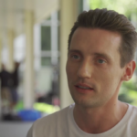 Krystian Pesta: Granie czarnych charakterów to dla mnie ciekawy i ekscytujący kąsek. Bardzo polubiłem postać Hosta Zeigera, którego gram w „Behawioryście”