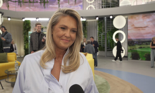Ewa Wachowicz: Karmienie kur, a nawet samo patrzenie na nie daje mi dużą radość. Są inteligentne, socjalne i szybko się uczą