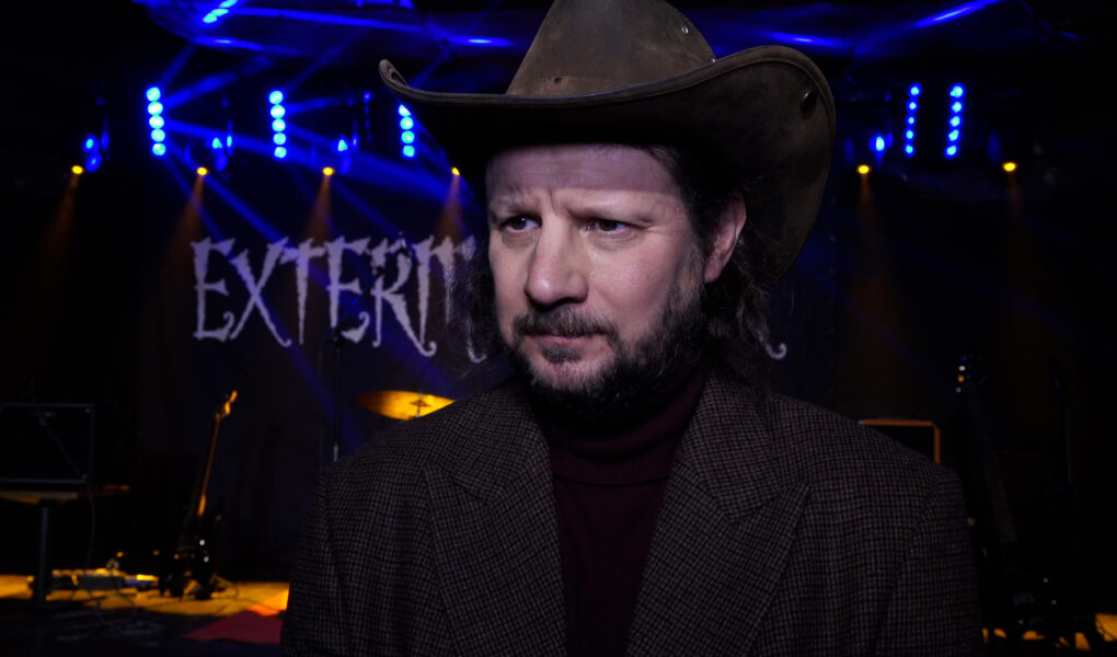 Wojciech Solarz: Dużo jest teraz komedii, ale mało spektakli z muzyką na żywo. W „Exterminatorze” są mocne rockowe brzmienia i znane przeboje w nowej odsłonie